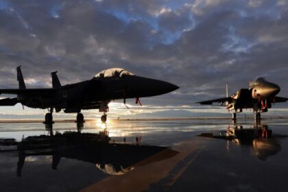 Ziua 36, război în Orientul Mijlociu Cursă contra cronometru pentru găsirea pilotului F-15. „Fratele” Iranului are liber în Ormuz. Demonstrație antirăzboi în Israel. Trump: iadul se va dezlănțui