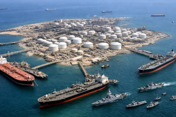 Analiza dedesubturilor politicii americane: Războaiele din ultimii ani fac parte din strategia SUA de a controla țările importatoare de petrol!