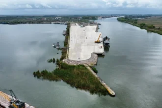 România va avea din această vară un nou port. Mizează pe cerealele Ucrainei și pe reconstrucția de după război: „Nu avem concurent”