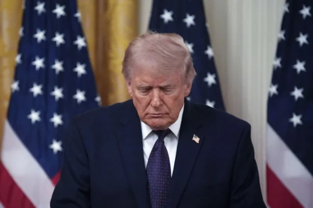 Trump reacționează cu furie după ce Camera Reprezentanților a adoptat o rezoluție care cere retragerea SUA din războiul cu Iranul