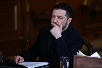 Zelenski i se adresează lui Putin într-o scrisoare deschisă: „Ajunge cu războiul – să ne întâlnim pentru a-i pune capăt!”