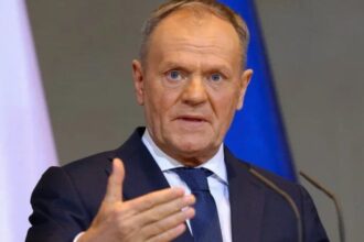Premierul Donald Tusk contestă formatul negocierilor de la Londra și cere includerea Poloniei în discuțiile privind Ucraina