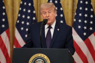 Donald Trump susține că a convins Iranul să renunțe la arma nucleară. Acordul ar putea fi semnat duminică