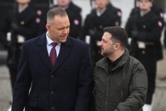 Tensiuni între Kiev şi Varşovia: Nawrocki îi retrage lui Zelenski cea mai înaltă distincţie a Poloniei