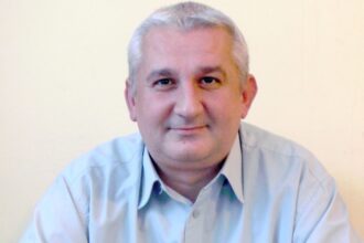 Liviu Man despre războiul din AUR: Facțiunea soroșistă sabotează votul pentru Guvernul Veștea. Călin Georgescu atacă și el Guvernul Veștea și alimentează haosul