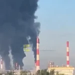 Zelenski anunță lovituri la sute de kilometri în Rusia: Ucraina a atacat un depozit de petrol și două rafinării