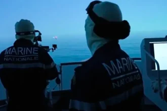 VIDEO Franța nu vrea să aibă soarta Rusiei în Marea Neagră. Trag cu mitraliere în drone