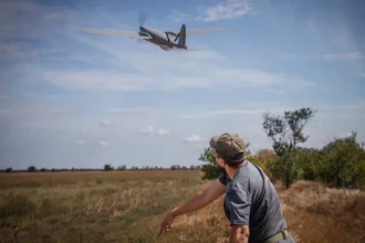 Ziua 1589 Benzină cu 30% mai scumpă într-o singură săptămână. Cât pământ a cucerit Putin. Șocul care va trezi Rusia