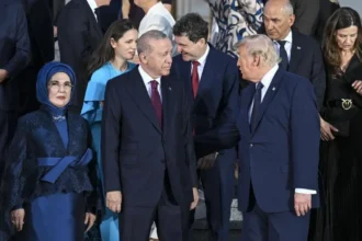 SUMMIT DEZBINATO. Europa se rupe de America, USR vrea România în război
