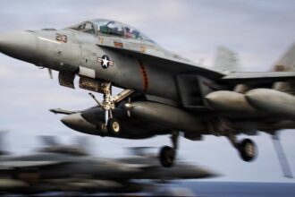 Armata SUA lansează noi bombardamente asupra Iranului. Explozii în apropierea orașelor de coastă