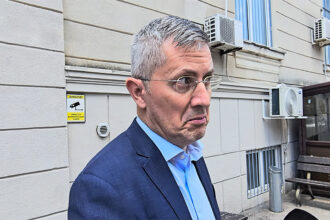 Useristul Dan Barna, la ieșirea de la DNA, audiat în dosarul vaccinurilor, dă vina pe români: ”Românii nu au educație medicală”