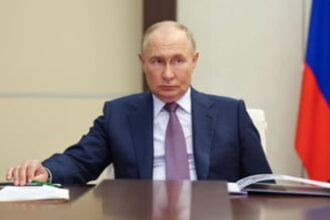 Motivul simplu pentru care Putin nu vrea să încheie războiul din Ucraina. „Dacă pierde puterea, va fi spânzurat de un stâlp de iluminat”