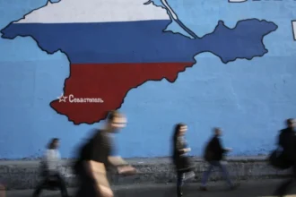 CRIMEEA IZOLATĂ, RUSIA UMILITĂ