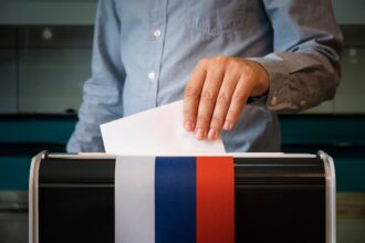 Rusia a autorizat participarea la alegerile legislative a singurului partid de opoziţie, care se opune războiului din Ucraina