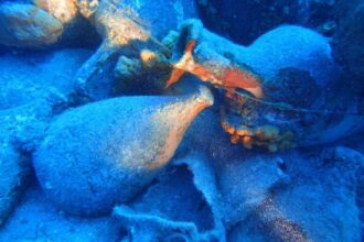 O navă scufundată la finalului Războiului Peloponesiac, cu încărcătura aproape intactă, descoperită în apropierea insulei Andros