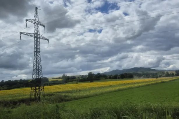 Cum a ajuns România să ceară energie Ucrainei? Seceta a declanșat criza, dar cauzele vin din ani de incompetență și corupție sistemică