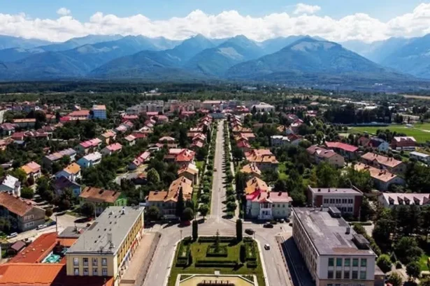 Care e singurul oraș artificial din România? Construit cu prizonieri de război. Mai are 6.500 de locuitori