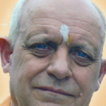 Cea mai nouă profeție a „Profetului Apocalipsei”: Război total între aceste 5 țări, în octombrie 2026. El a prezis corect pandemia Covid-19, moartea Reginei Elisabeta a II-a și războiul din Iran