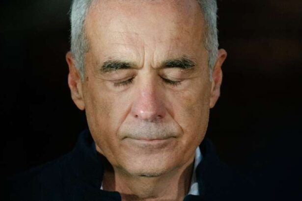 Procesul lui Georgescu pentru propagandă legionară, amânat din nou la Judecătoria Sectorului 1. Dosarul a rămas fără judecător