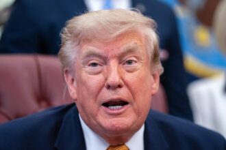 Donald Trump a declarat că strâmtoarea Ormuz este „un teritoriu american”