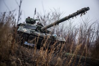 Ucraina pierde „treptat, încet” războiul, avertizează deschis ministrul demis al Apărării. Fereastra de oportunitate care poate întoarce soarta pe front