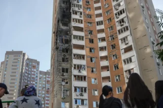 Ziua 1659 Avionul lui Zelenski, aproape să fie lovit de o dronă. Putin plănuiește o iarnă de foc. Kremlinul invită Europa să ia gaze din Rusia