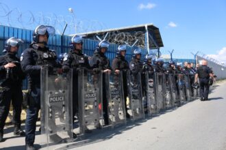 Furie în Kosovo după condamnarea fostului președinte pentru crime de război. Sediul unei instituții UE a fost atacat cu pietre