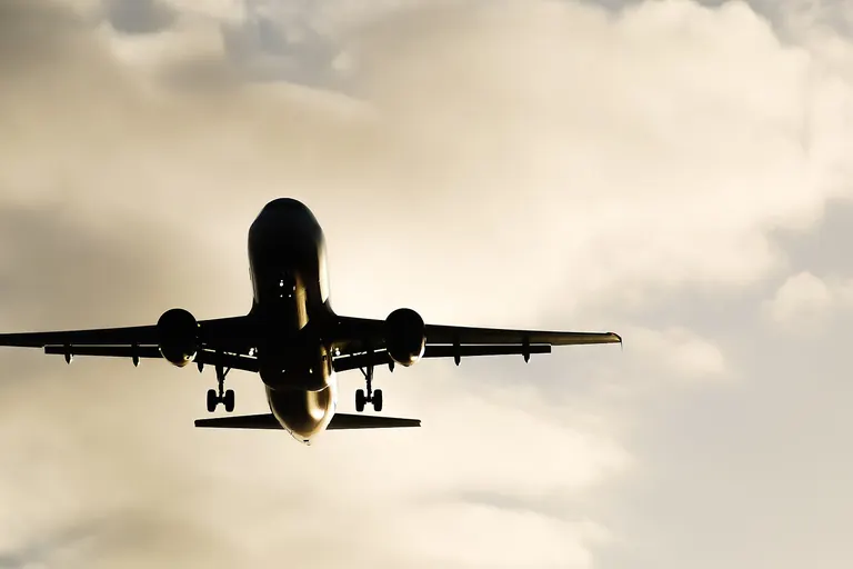 Avion la apropierea de aterizare